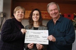 Photo: Canadian Mental Health Association receives Community Investment Grant